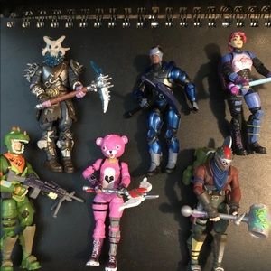Fortnite figures